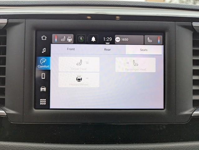 2022 chrysler voyager lx