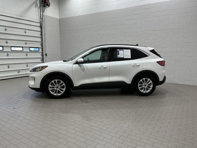 2021 ford escape se
