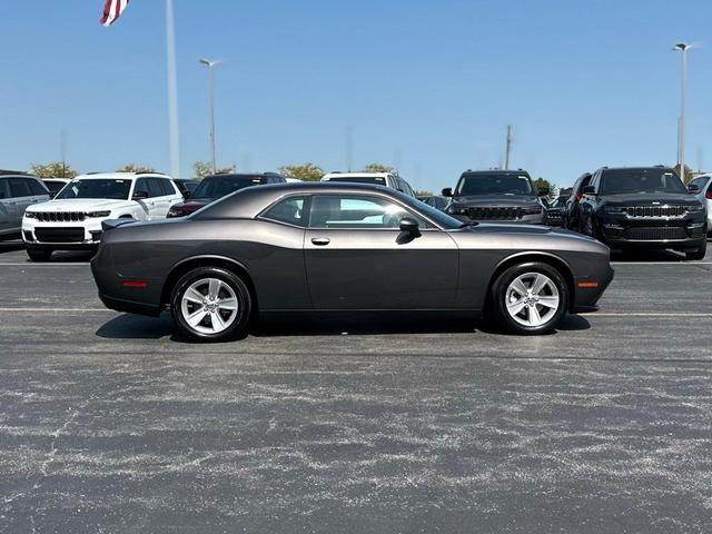 2023 dodge challenger sxt