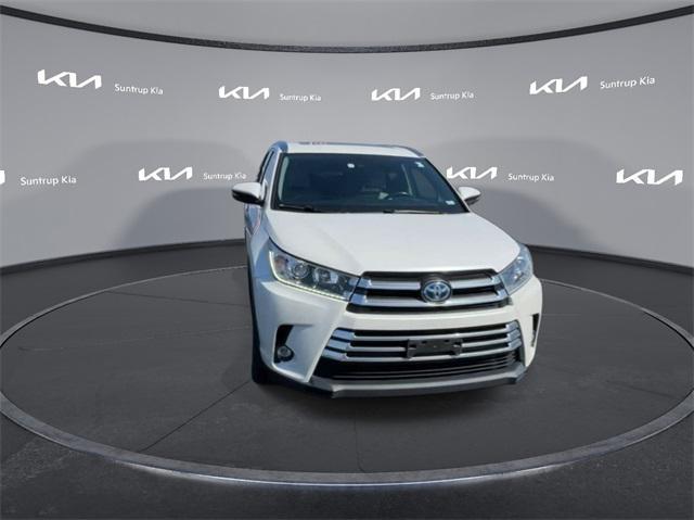2019 toyota highlander hybrid limited