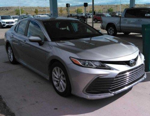 2022 toyota camry le