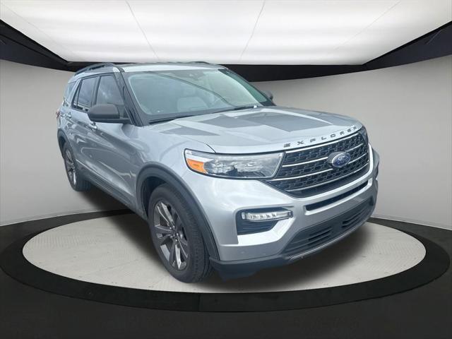 2021 ford explorer xlt