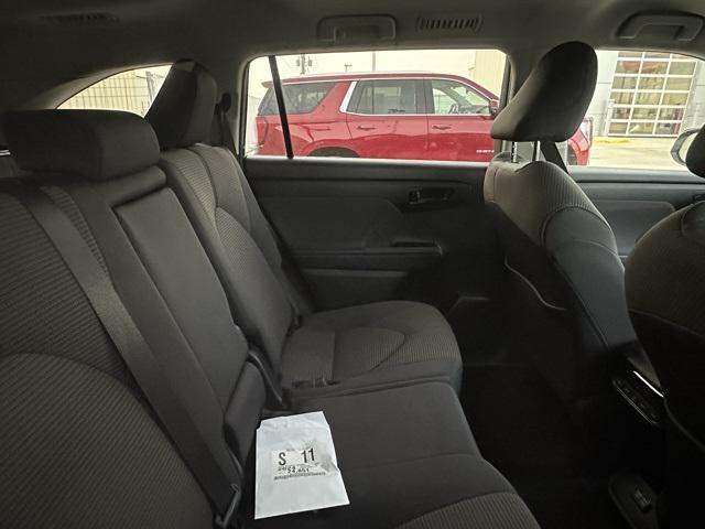 2024 toyota highlander le