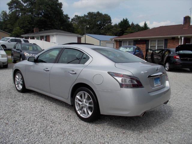 2013 nissan maxima sv