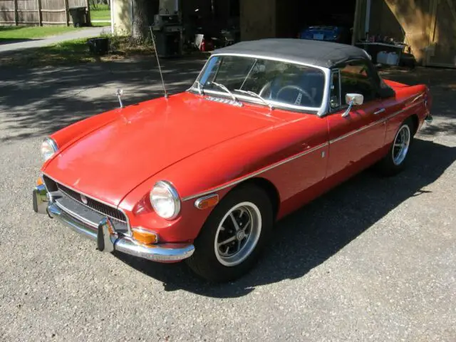 1971 mgb roadster with 5 speed conversion