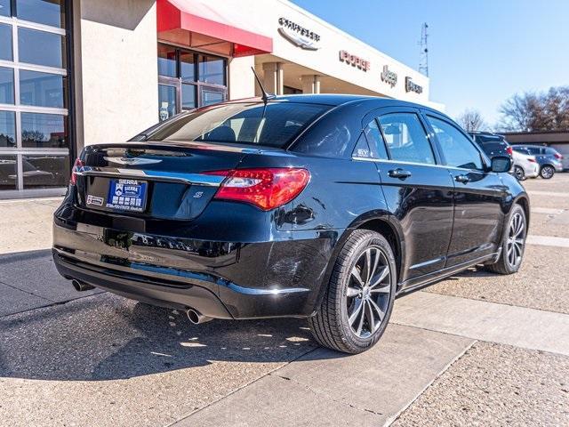 2013 chrysler 200 touring