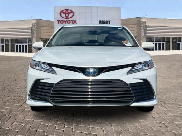 2022 toyota camry hybrid xle