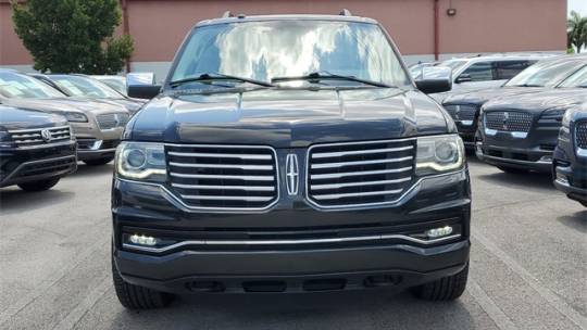 2015 lincoln navigator base