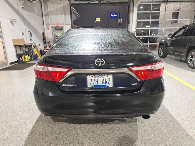 2015 toyota camry se