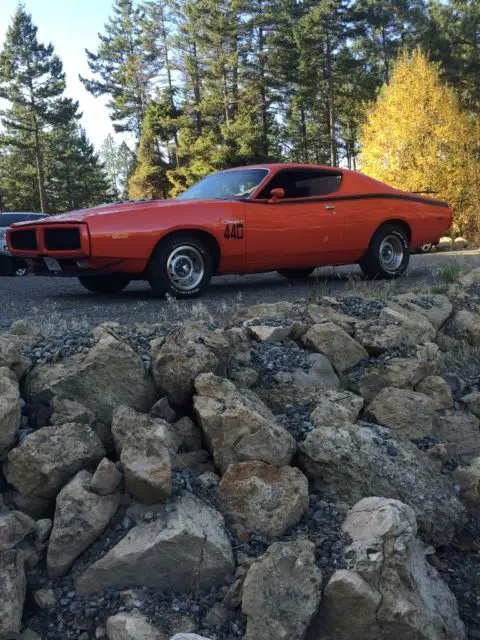 1971 dodge charger rt 440 60k rotisserie restoration 300 miles