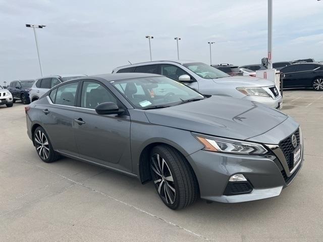 2022 nissan altima 2.5 sr