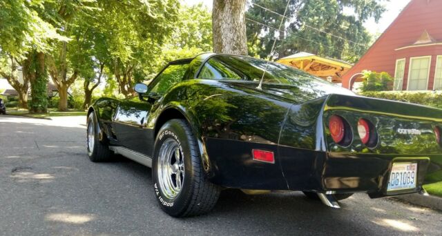 1981 chevrolet corvette c3, black, glass mirror t-tops