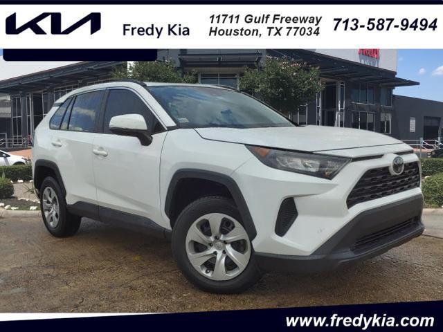 2021 toyota rav4 le