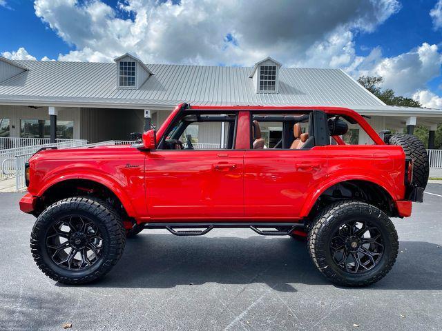 2022 ford bronco black diamond