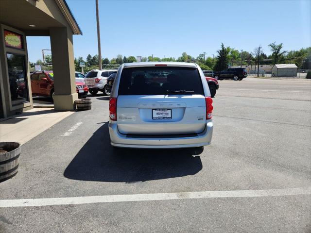 2012 dodge grand caravan crew