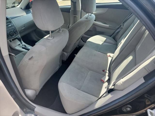 2011 toyota corolla le
