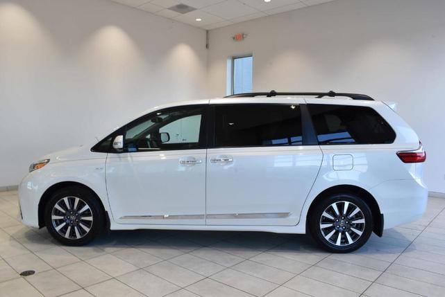2018 toyota sienna limited