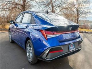 2024 Hyundai Elantra blue