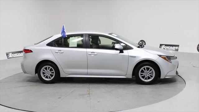 2020 toyota corolla hybrid le