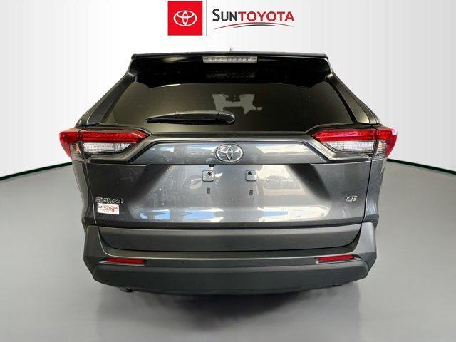 2023 toyota rav4 le