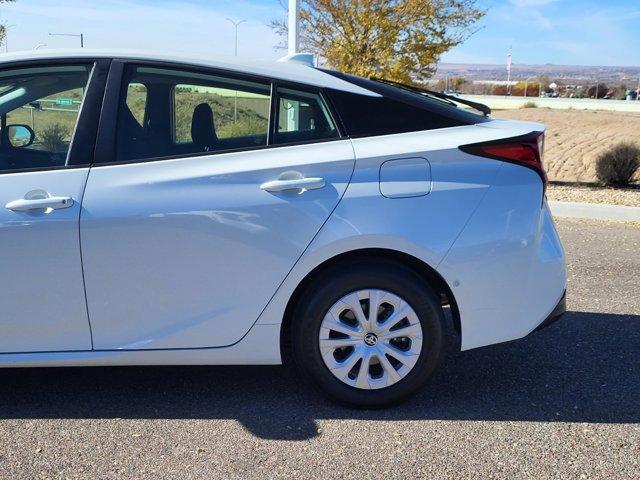 2020 toyota prius l