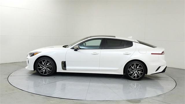 2023 kia stinger gt-line