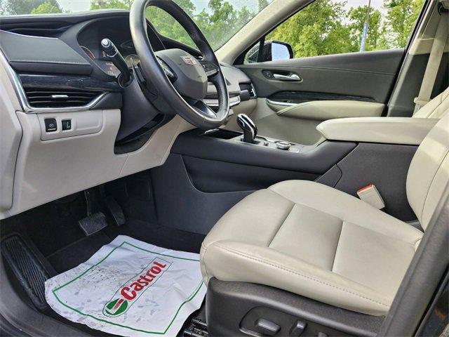 2022 cadillac xt4 premium luxury