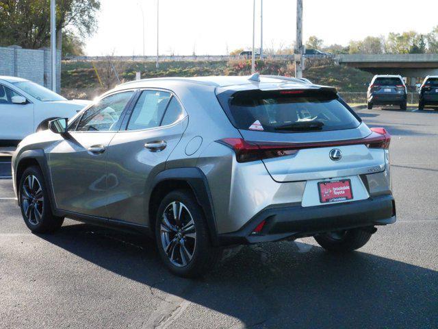 2022 lexus ux 200 base