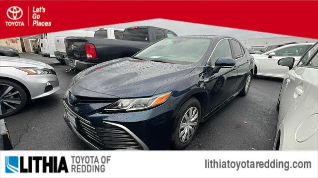 2021 toyota camry le