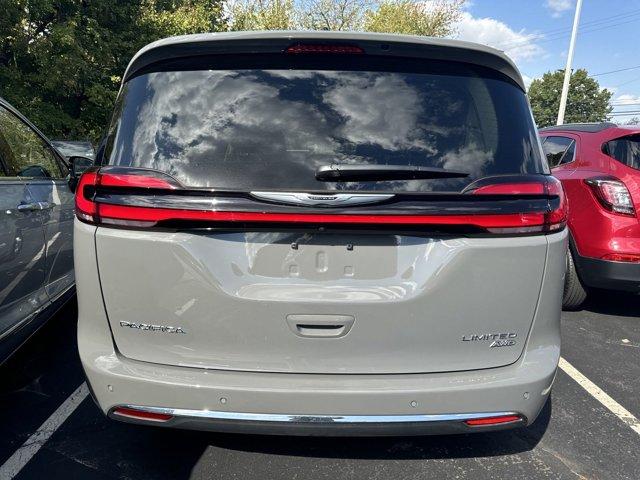 2023 chrysler pacifica limited
