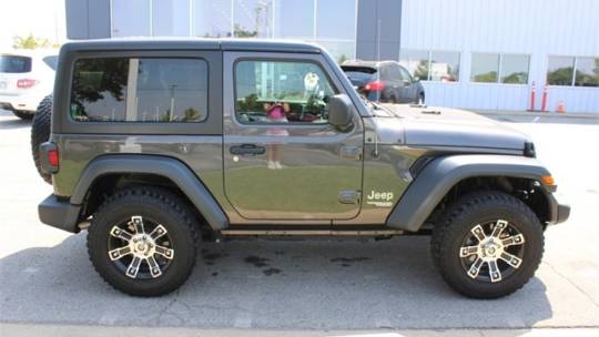 2020 jeep wrangler sport