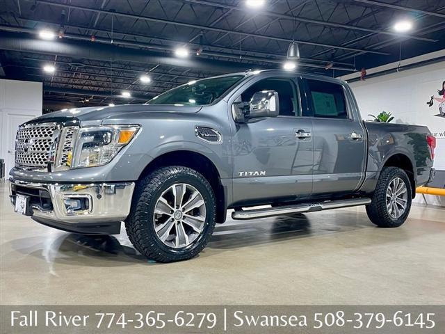 2017 nissan titan sv
