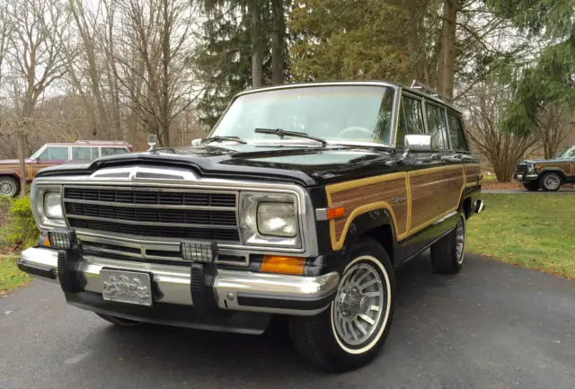 1988 grand wagoneer tuxedo black formal example in excellent condition