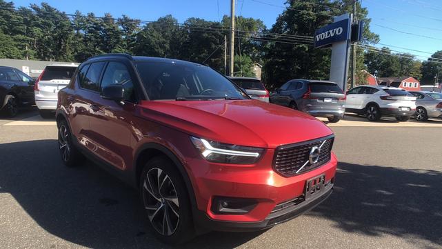 2021 volvo xc40 t5 r-design