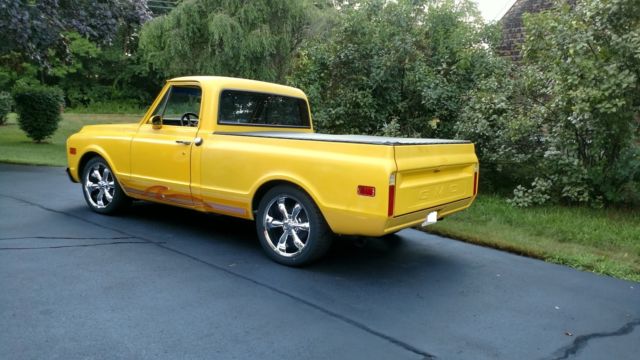 1969 gmc 1500/ c10 short bed