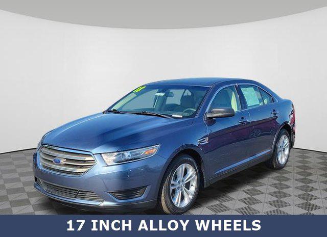 2018 ford taurus se