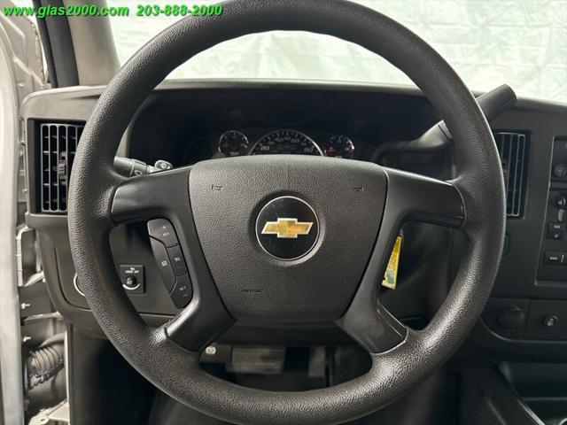 2014 chevrolet express 3500 lt