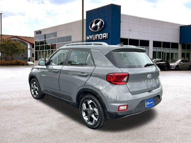 2022 hyundai venue sel