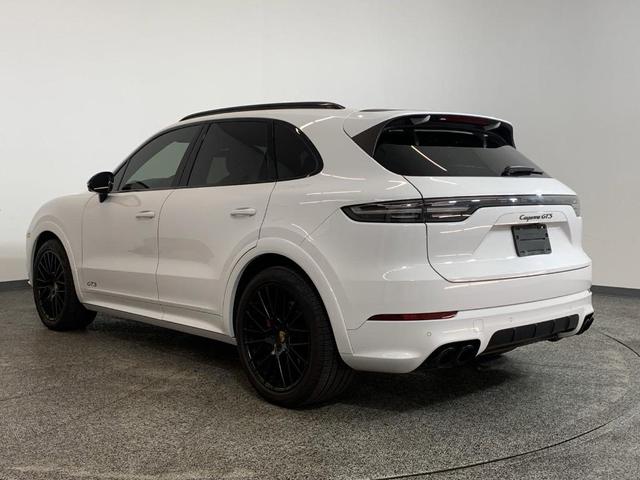2022 porsche cayenne gts