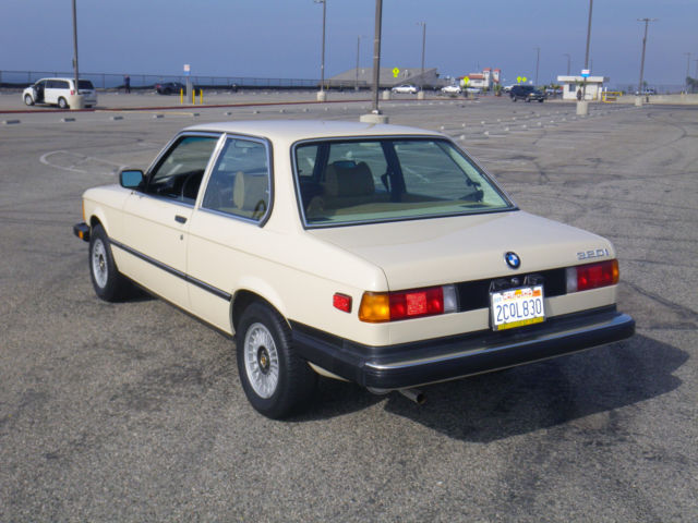 1980 bmw 320i-31,000 miles-very clean-solid california car!-1 woman driver-nice!