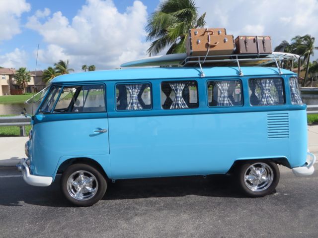 1975 volkswagen bus - transporter type 2