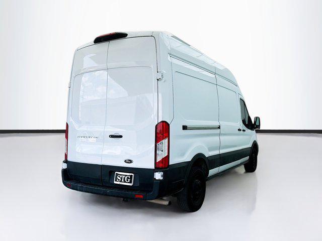 2022 ford transit-250 base