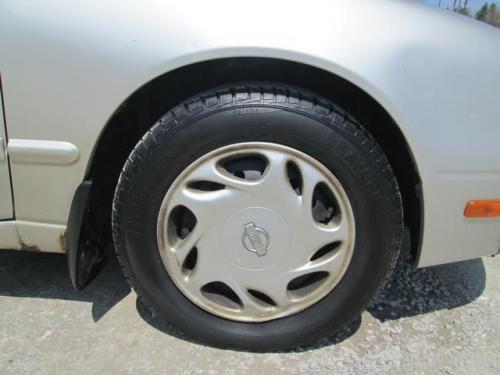 1996 nissan altima gxe in michigan