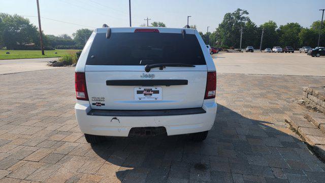 2008 jeep grand cherokee laredo