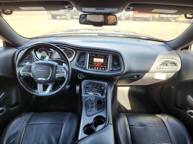 2015 dodge challenger sxt plus