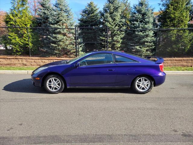 2004 toyota celica gt hatchback 2d
