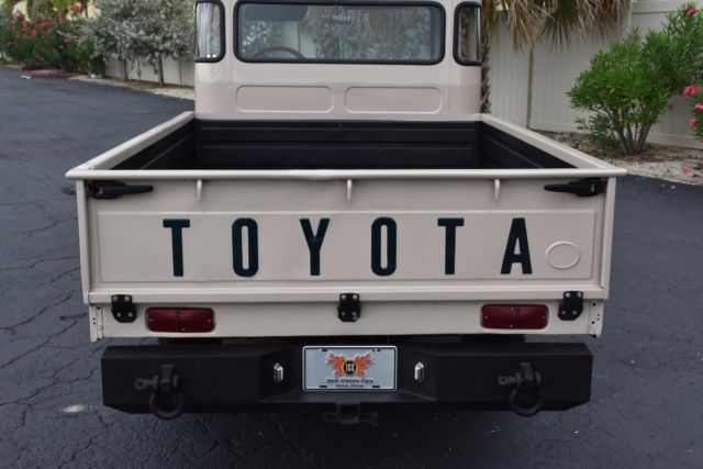 1967 toyota fj45 super rare! nicely restored! 0 tan pickup 3.9l manual