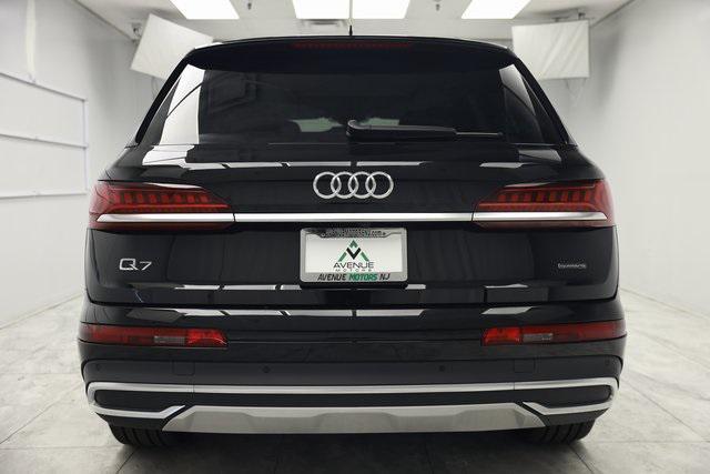 2024 audi q7 55 premium plus