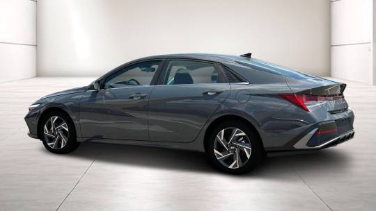 new 2024 hyundai elantra sel ivt