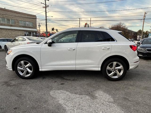 2021 audi q3 40 premium